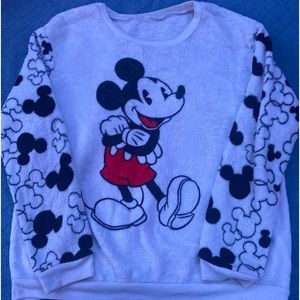 Mickey mouse sweat shirt